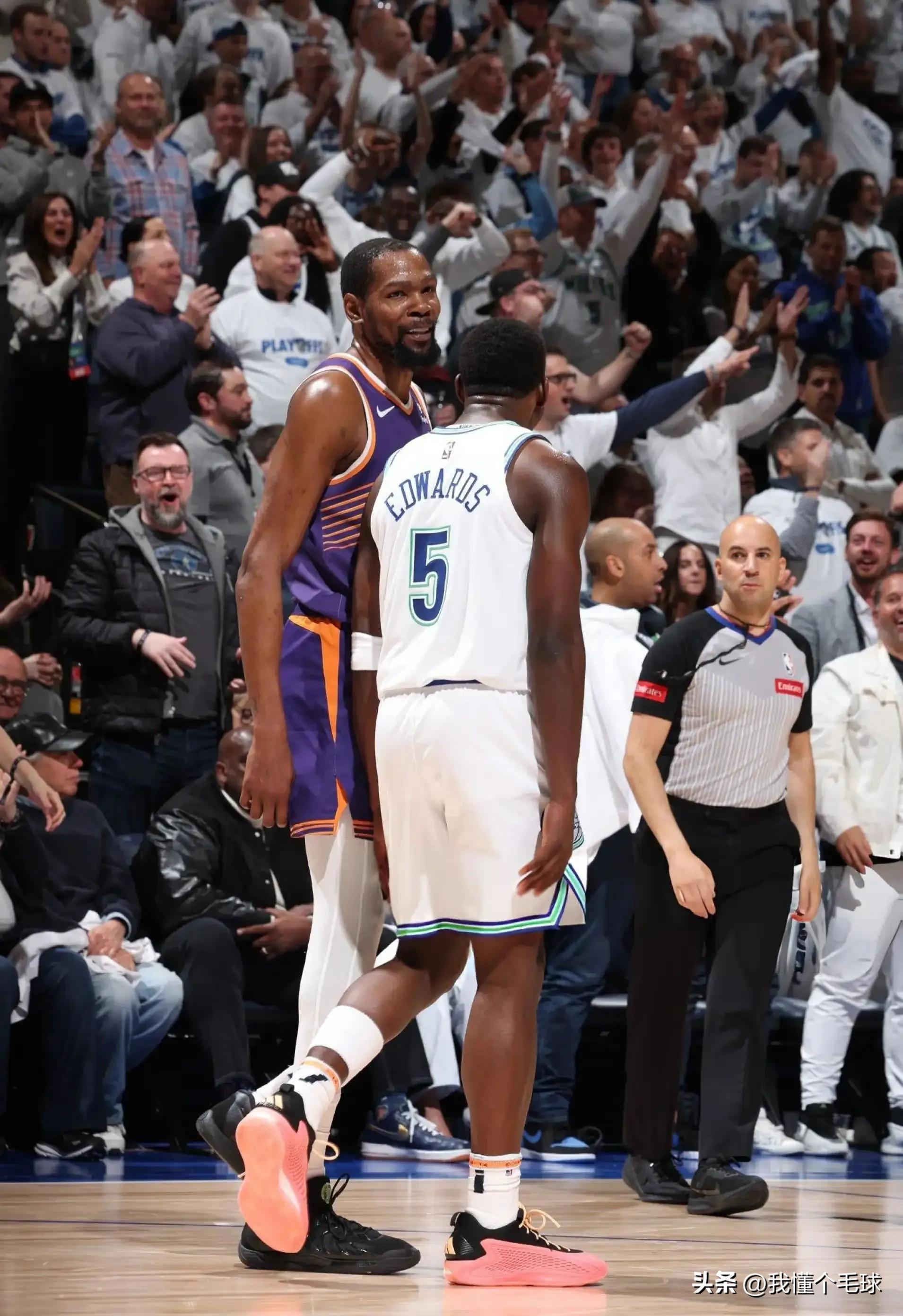 开云体育-包含杜兰特在独行侠比赛中反败为胜，最后时刻胜出引发热议！引发球迷热议的词条