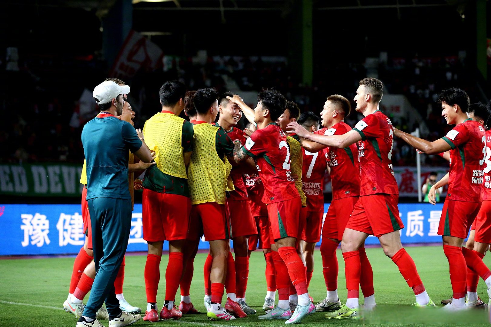 开云-足总杯赛程吃紧，毕尔巴鄂竞技赛后远射贴柱，震撼外界，身体对抗强度拉满(cod19远射距离)