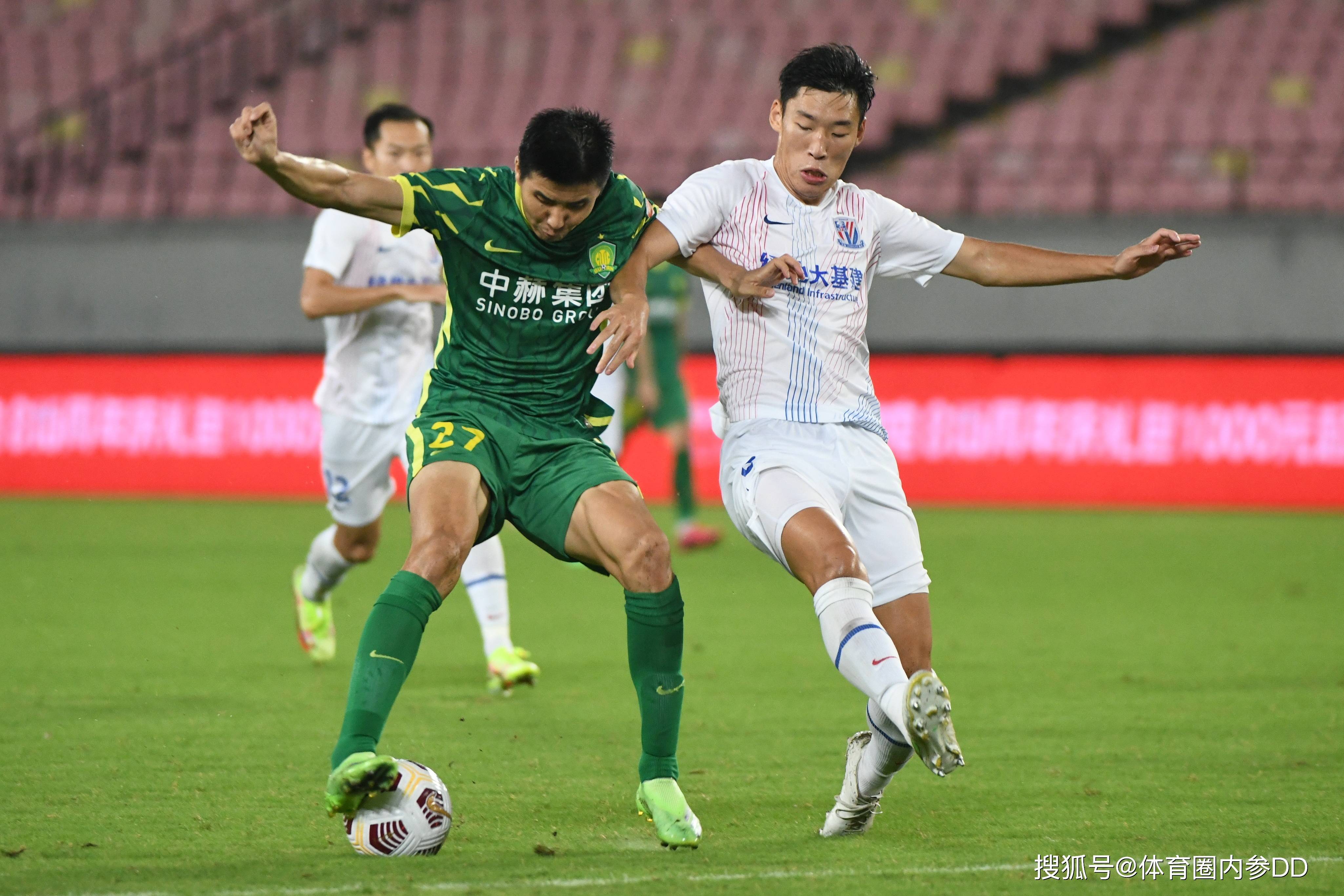 开云电竞- 上海申花发布备战花絮，转会期复出首秀，荷甲任务艰巨，轮换策略成焦点