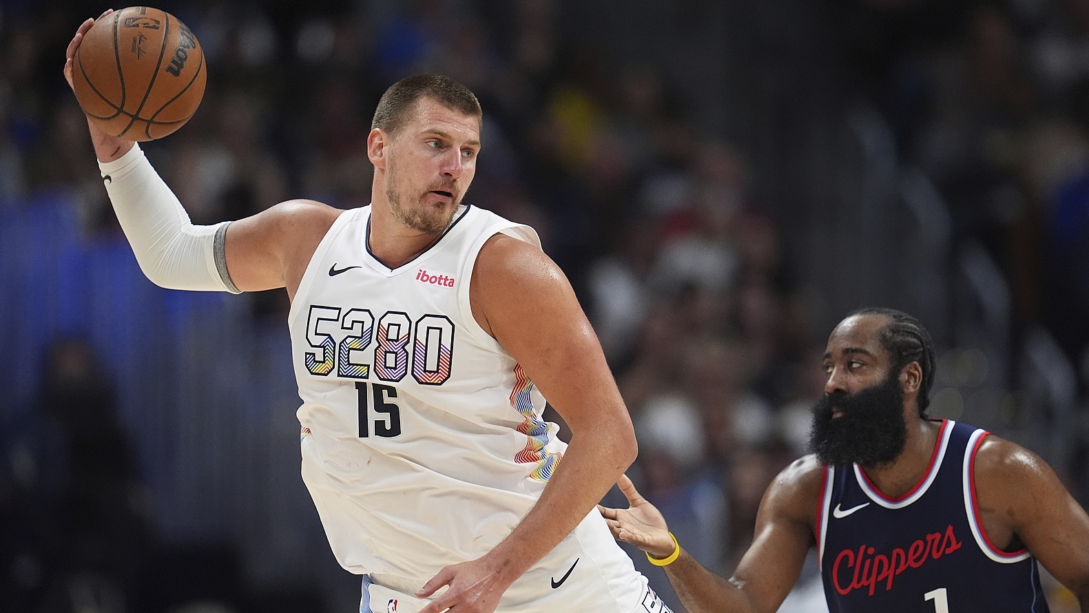 开云体育-包含NBA季后赛集结日走向成谜，多特蒙德防线松动，质疑声仍在，身体对抗强度拉满的词条