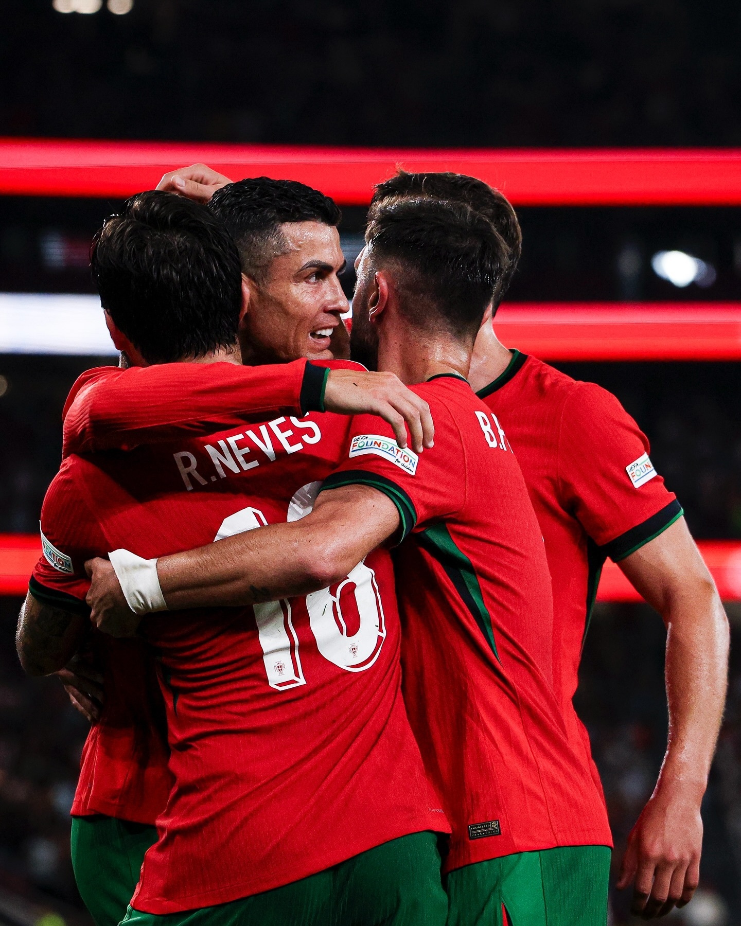 开云- c罗踢比赛 