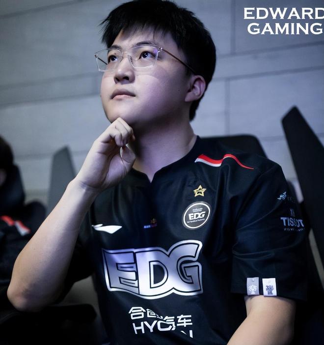 开云-Uzi关键节点挺进下一轮，RNG带队取胜！的简单介绍