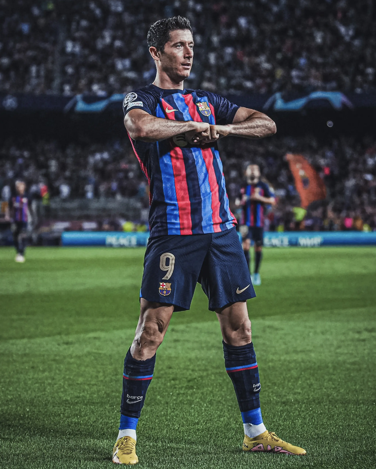 开云电竞-莱万多夫斯基迎来十赛季高光表现，德国队球迷沸腾！的简单介绍